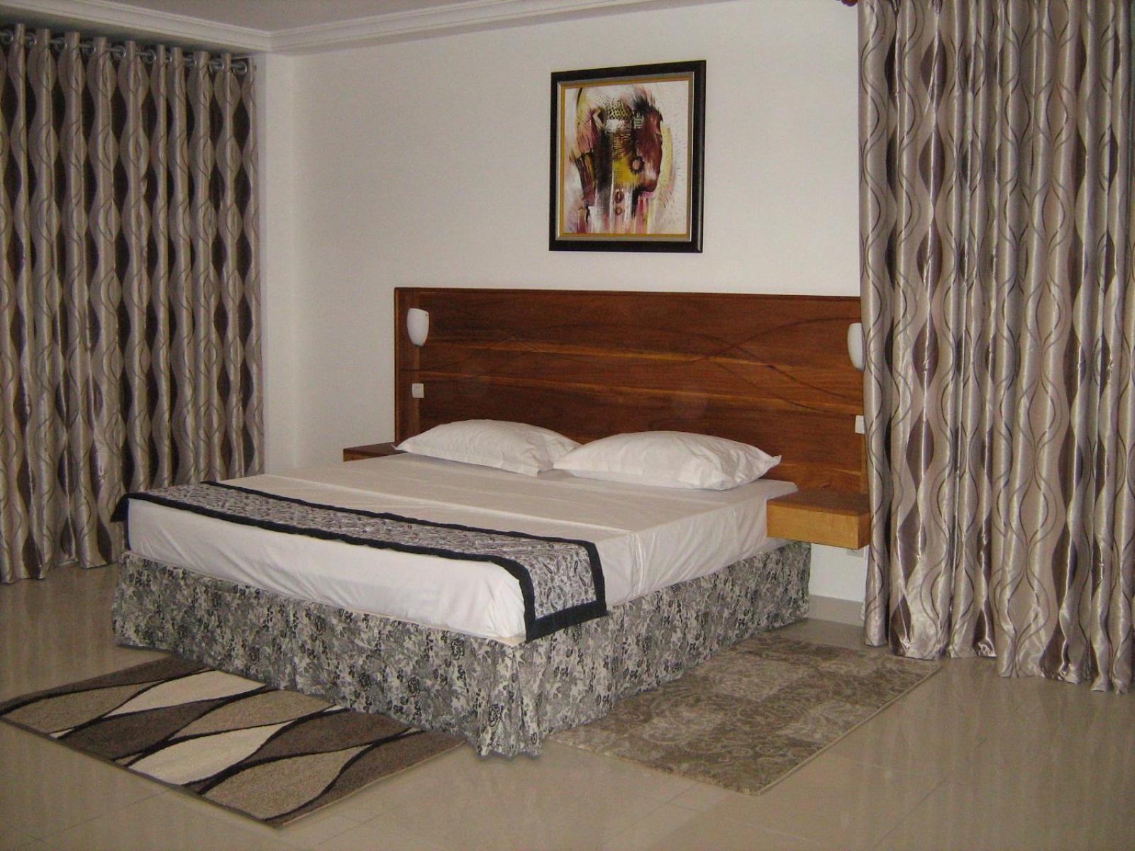 Rosalie'S Suites Ломе Екстер'єр фото