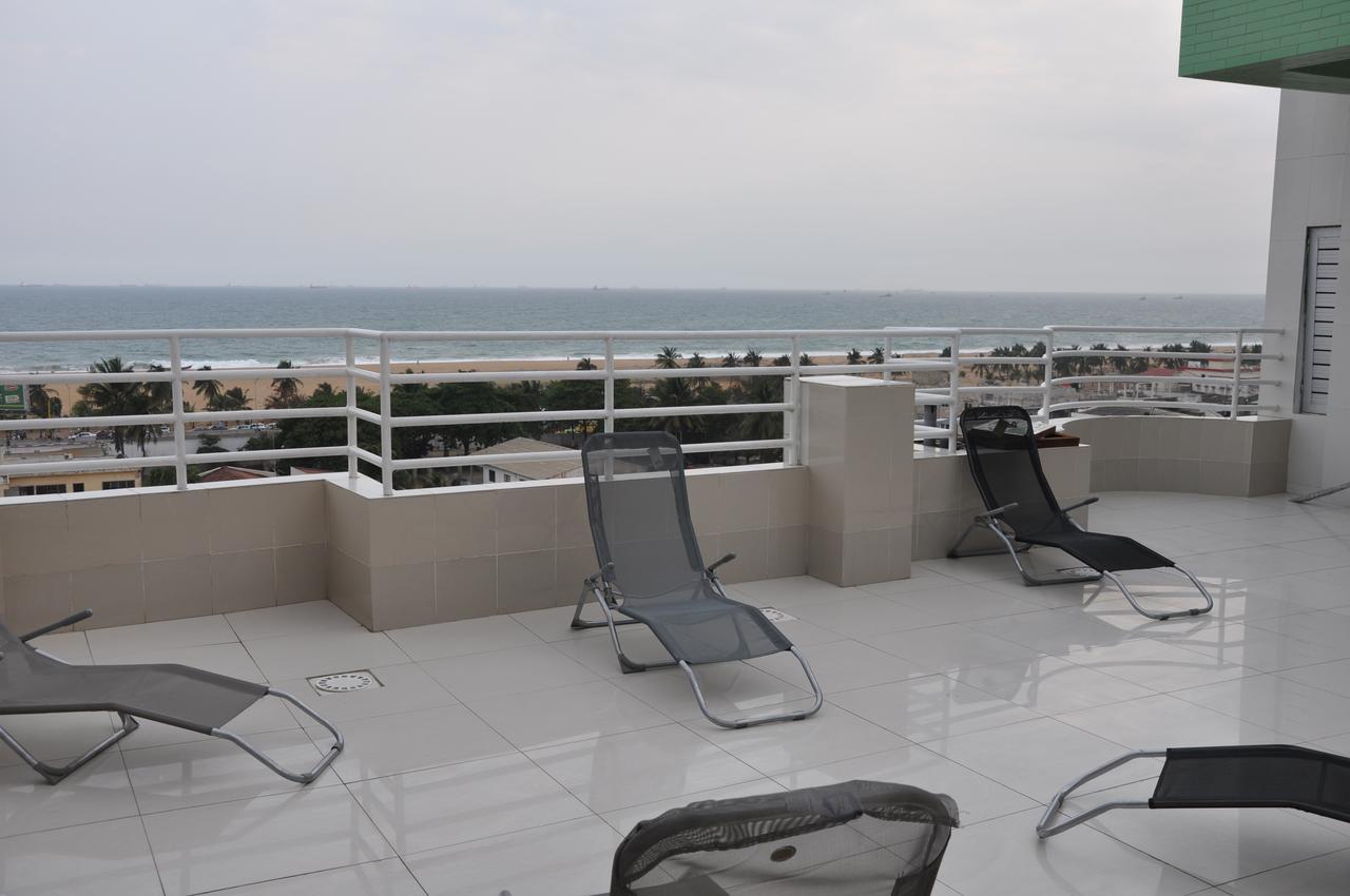 Rosalie'S Suites Ломе Екстер'єр фото